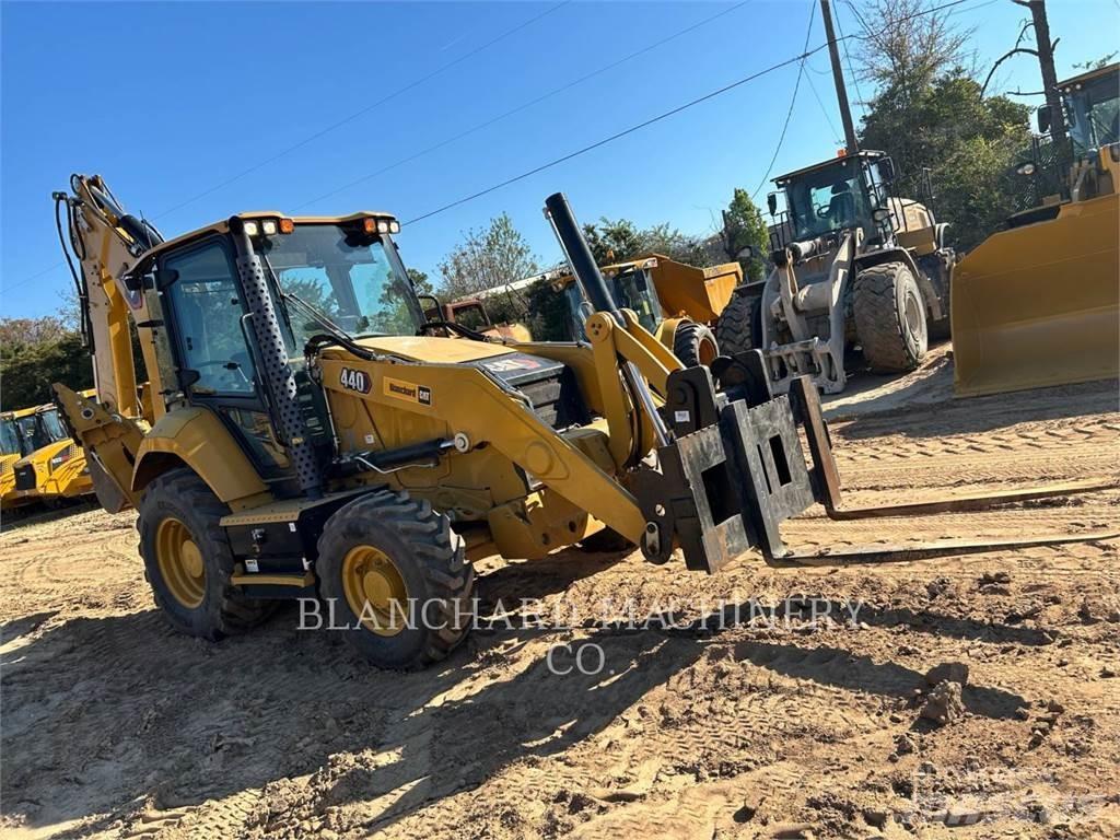 CAT 440 Traktorgravere