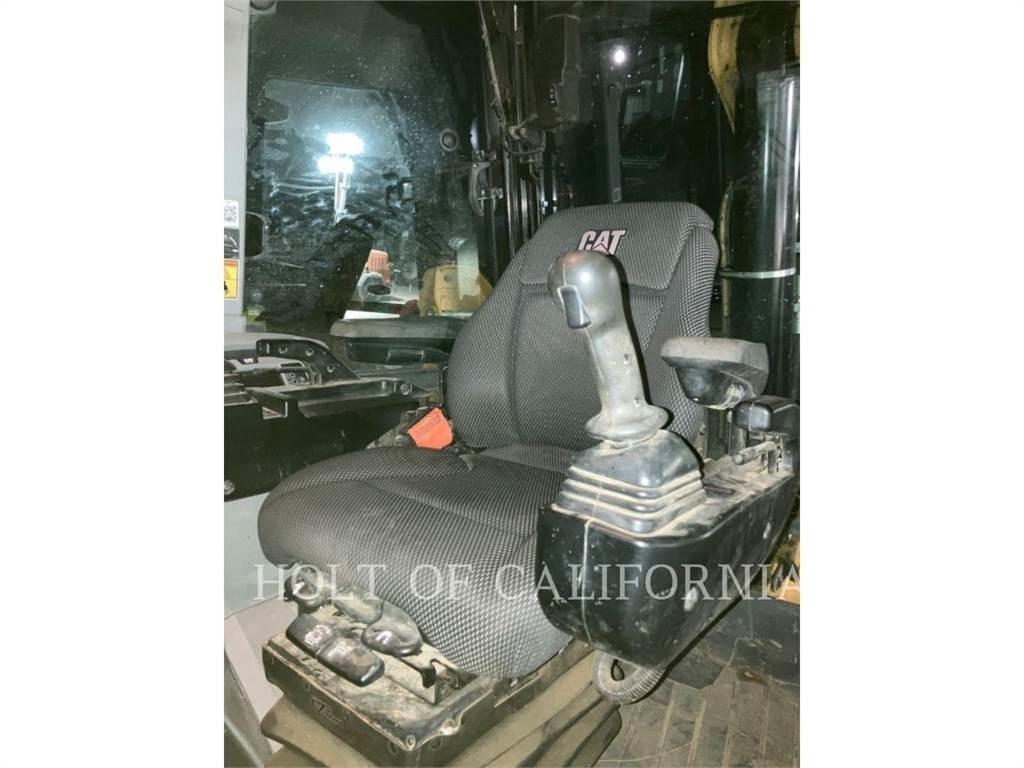 CAT 440 Traktorgravere