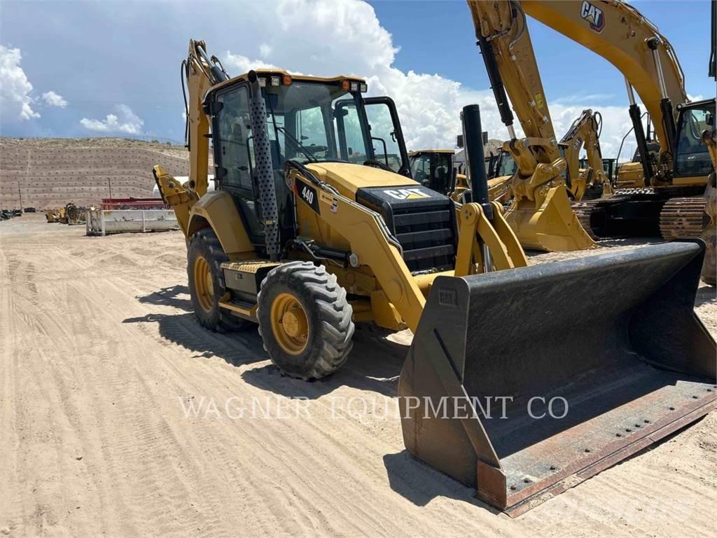 CAT 440 Traktorgravere