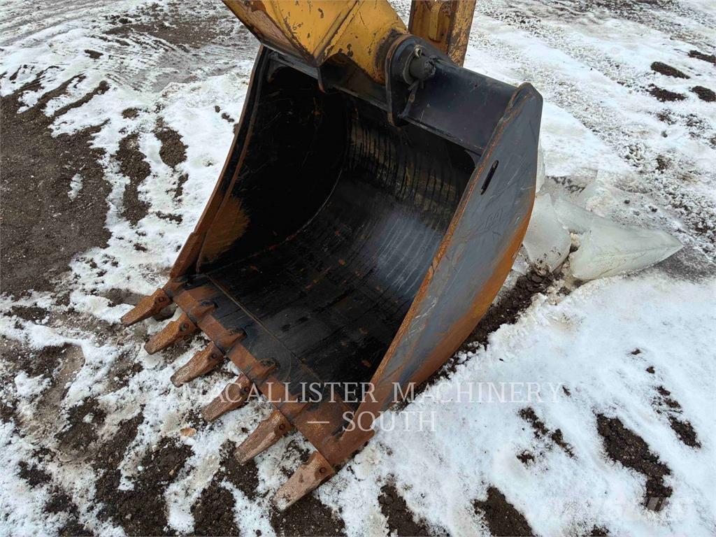 CAT 440 Traktorgravere