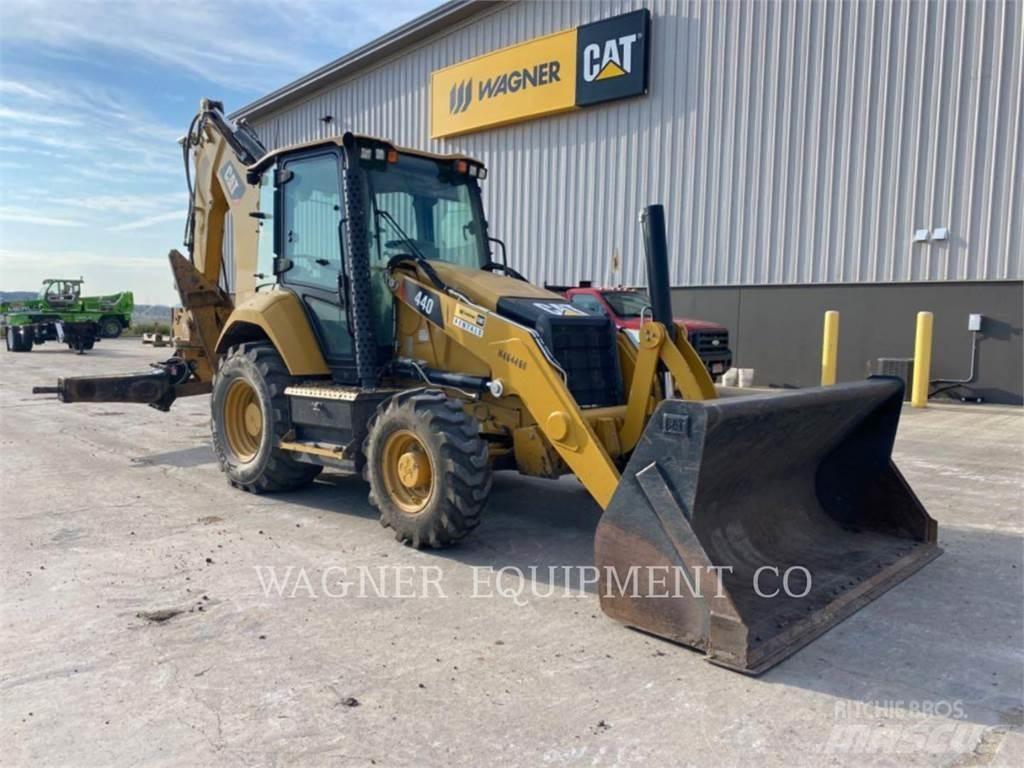 CAT 440 Traktorgravere