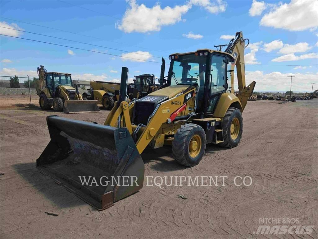 CAT 440 Traktorgravere