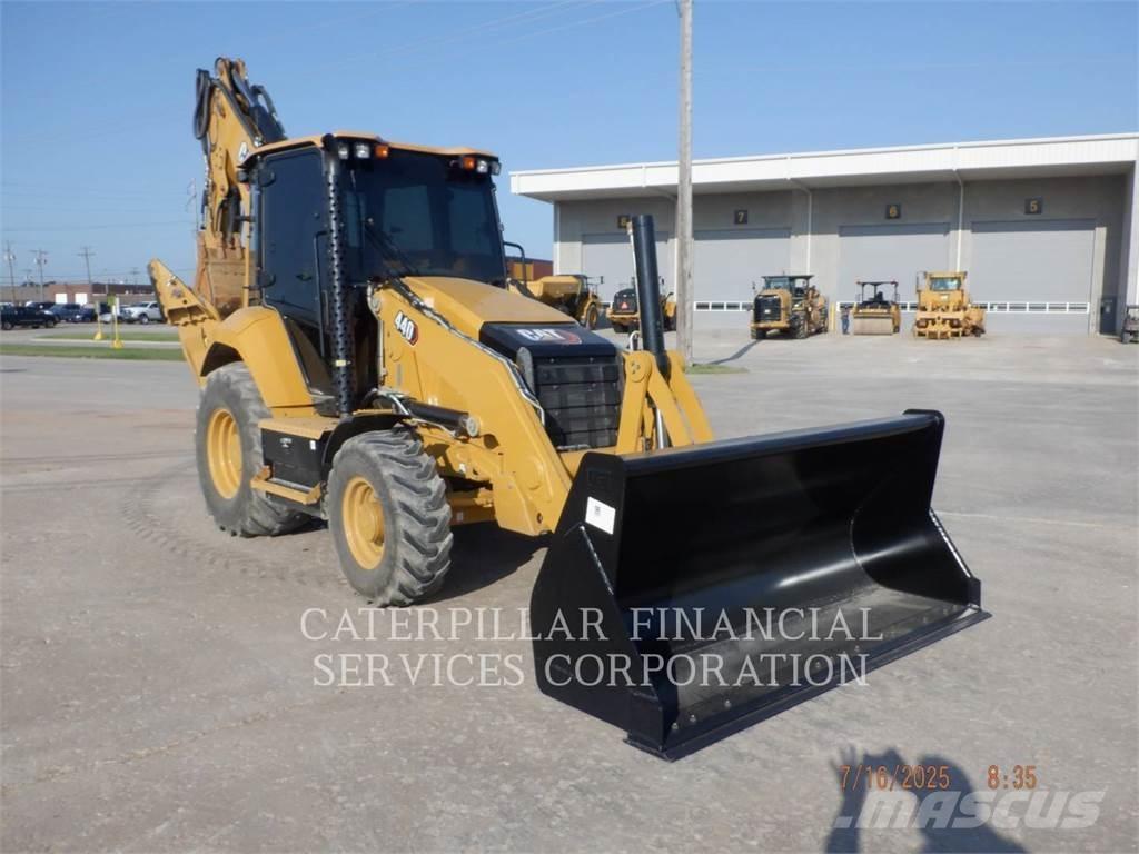 CAT 440-07 Traktorgravere