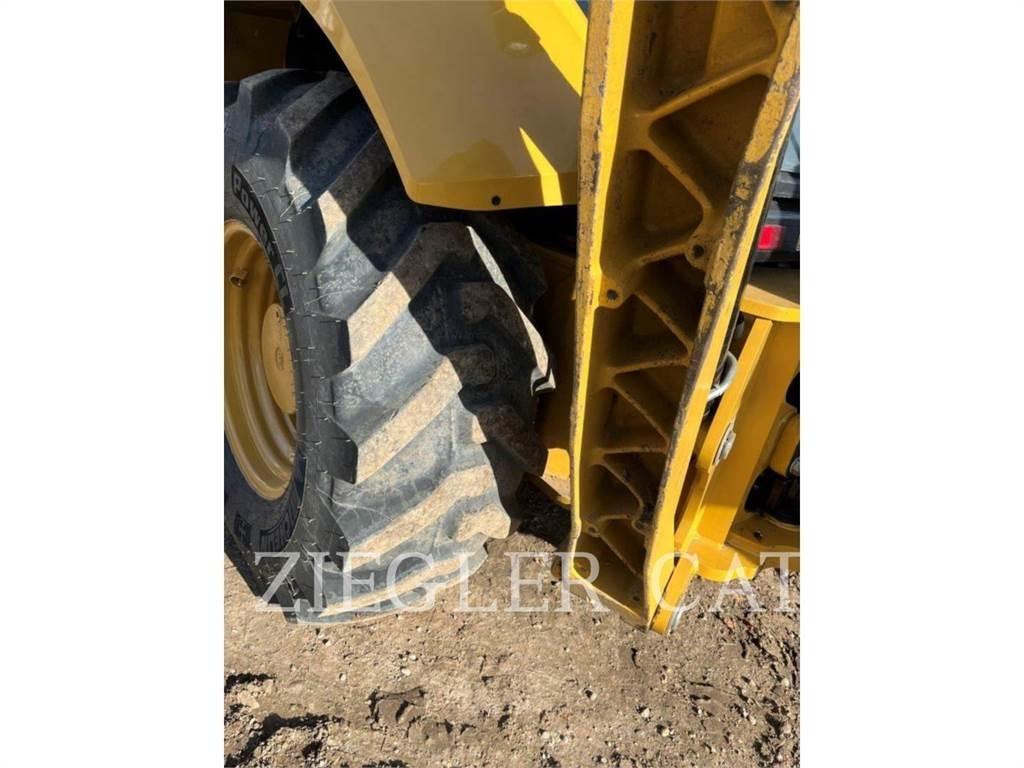 CAT 440IT Traktorgravere