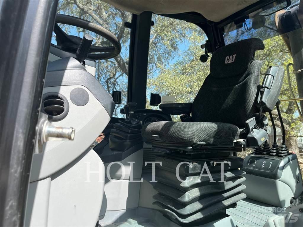CAT 450F Traktorgravere