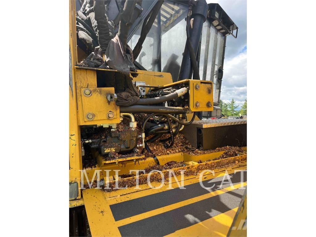 CAT 501 Traktor med skogsutstyr