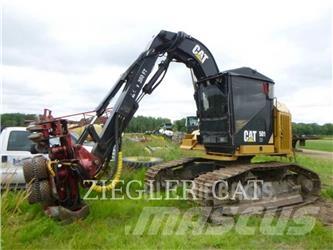 CAT 501HD Traktor med skogsutstyr