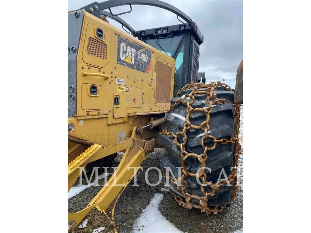 CAT 545D Stammelunner