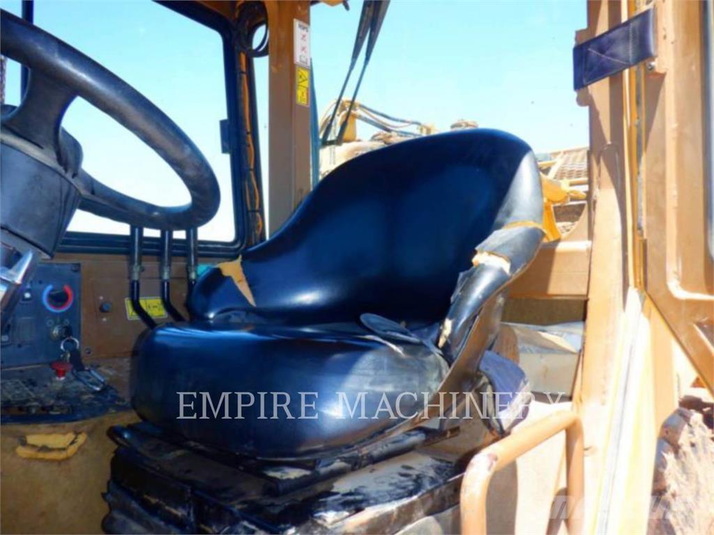 CAT 613C Veiskrape
