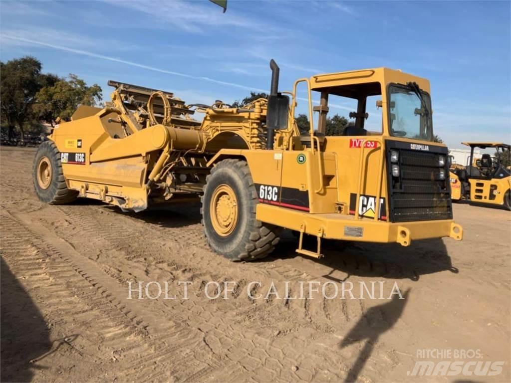 CAT 613C II Veiskrape