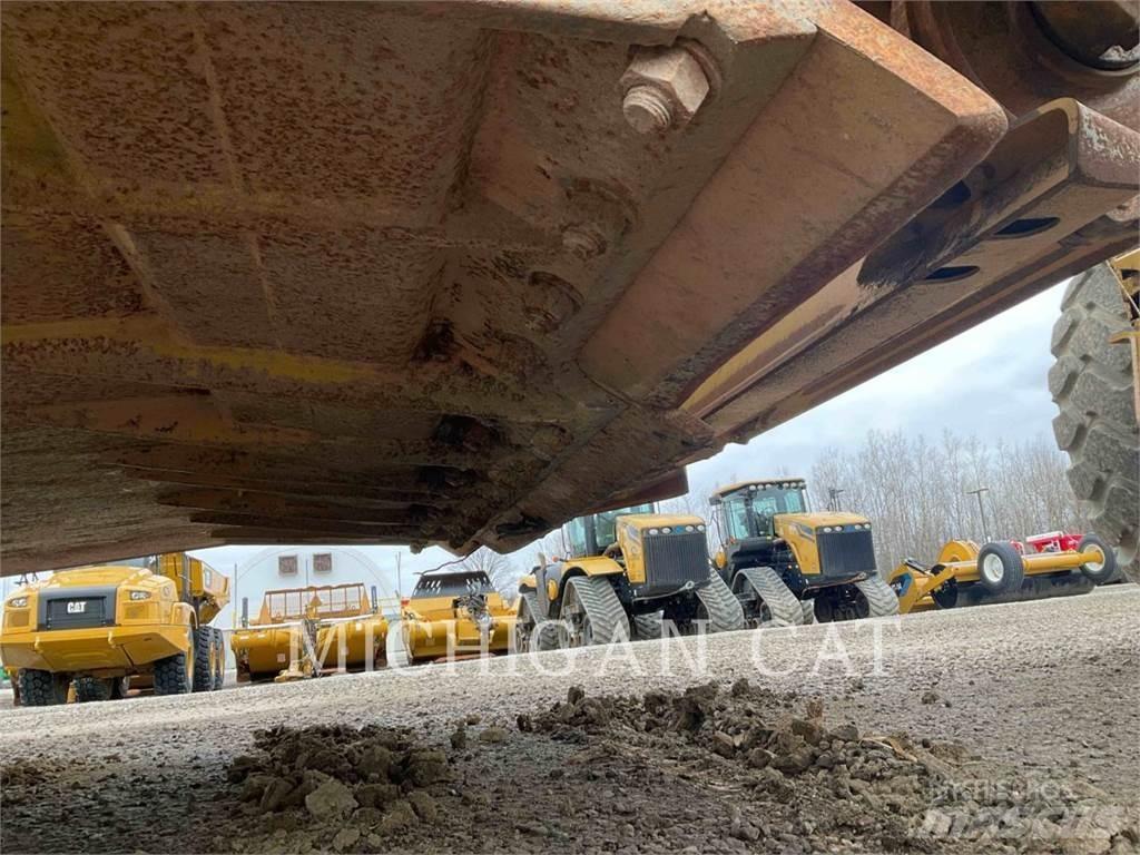 CAT 615CII A Veiskrape