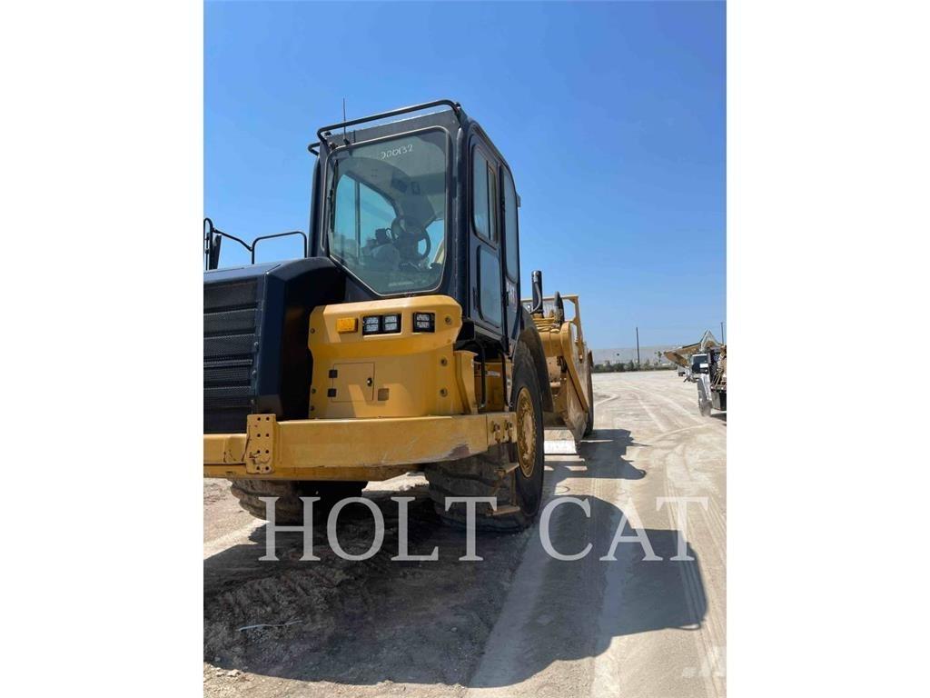 CAT 621 Veiskrape