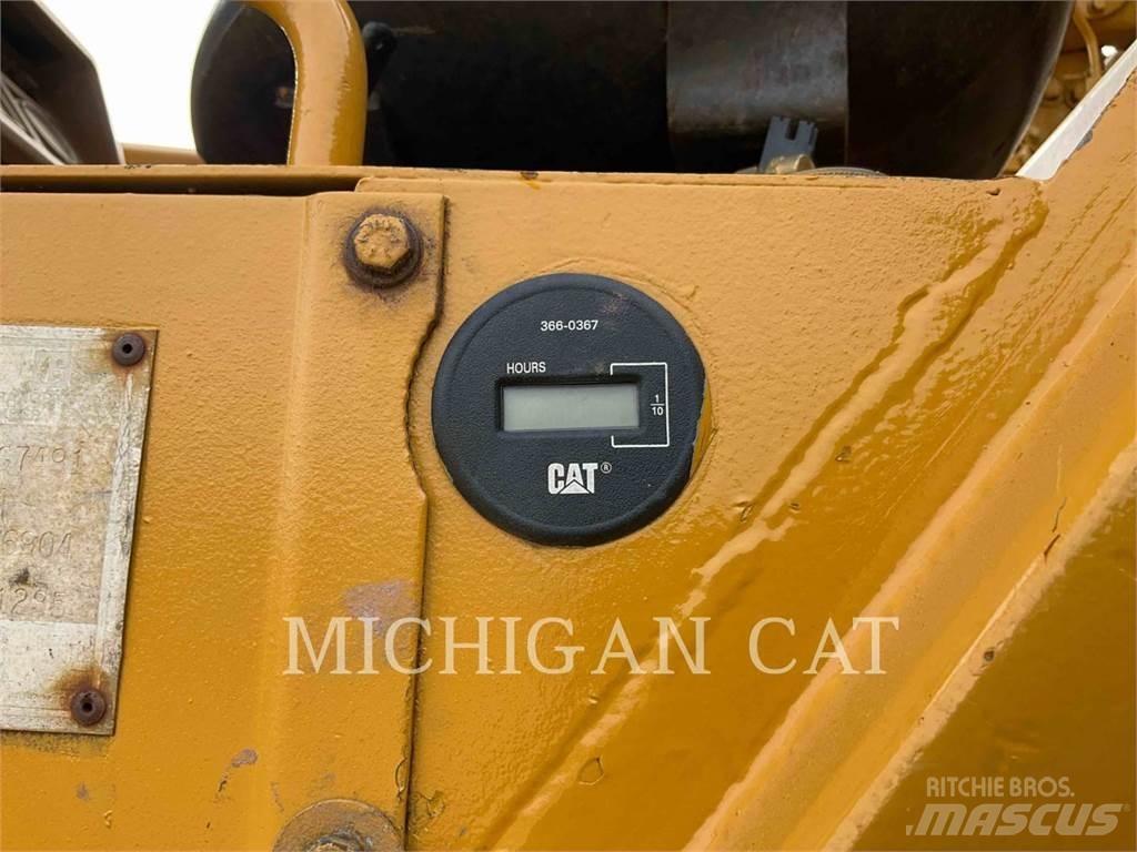 CAT 621E Veiskrape