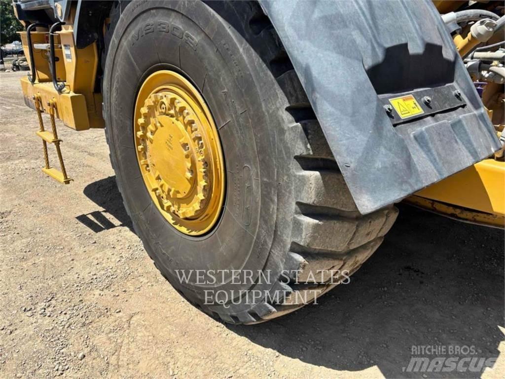 CAT 623K Veiskrape