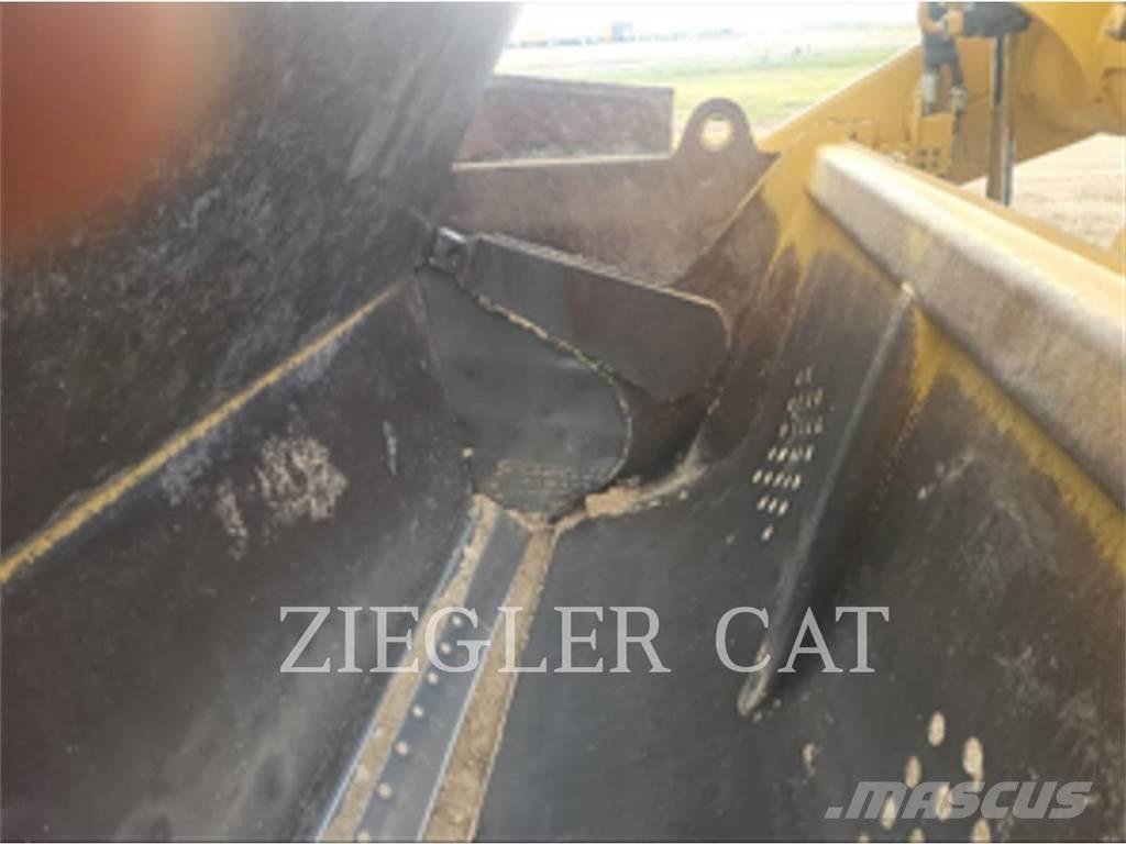 CAT 627K Veiskrape