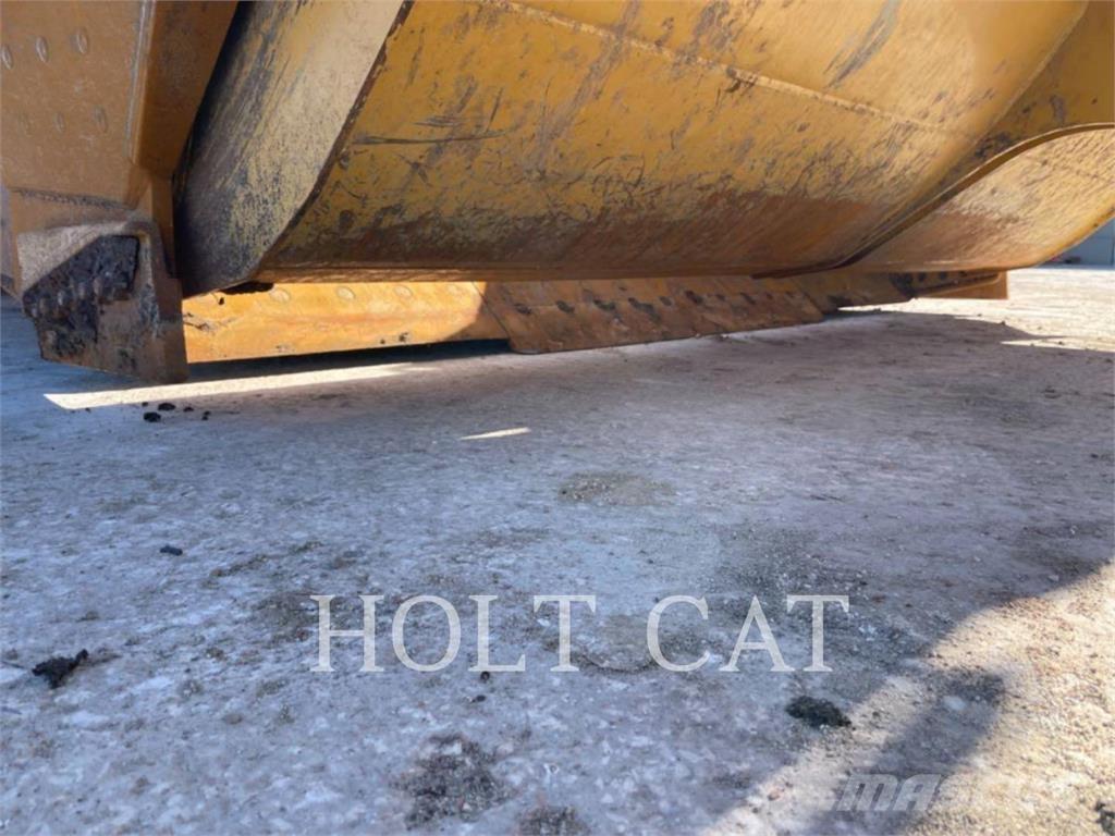 CAT 631 Veiskrape