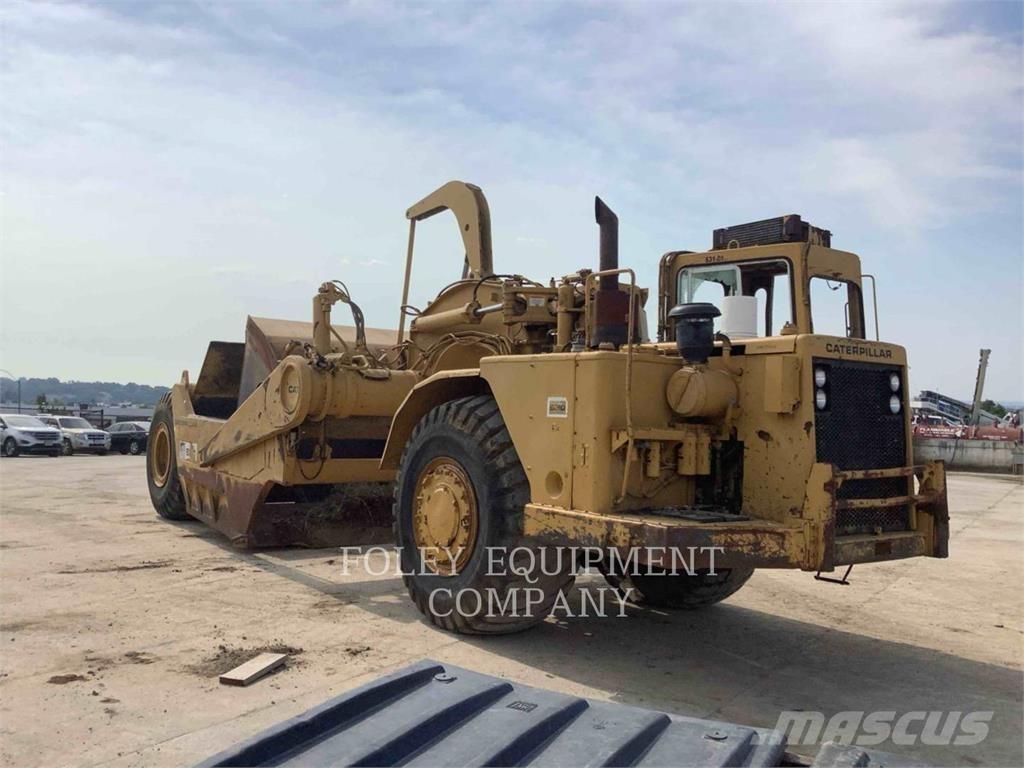CAT 631D Veiskrape