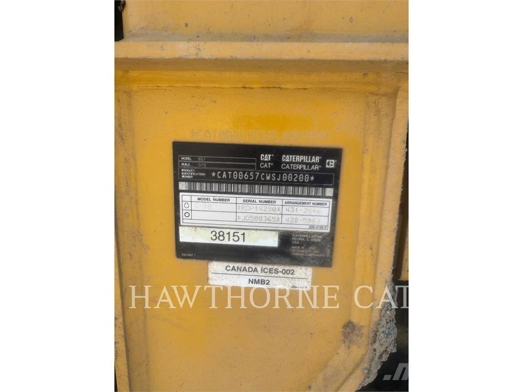 CAT 657 Veiskrape