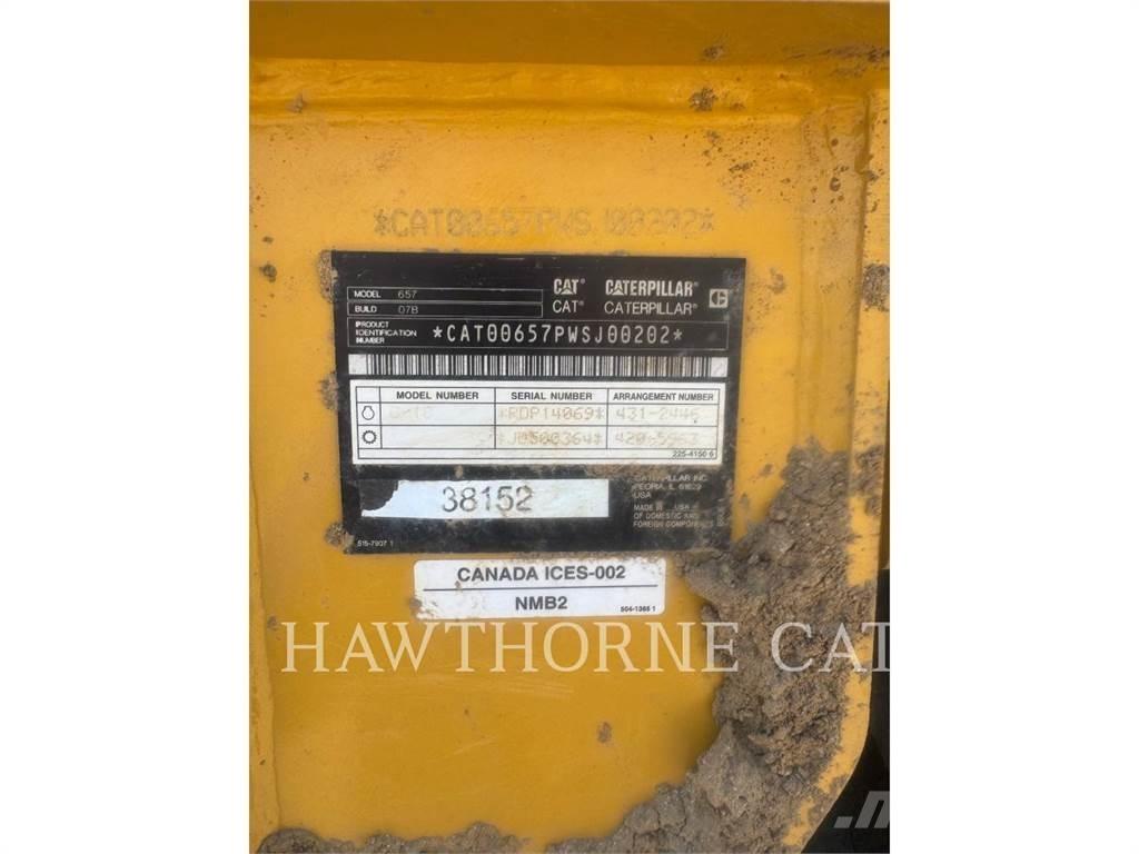 CAT 657 Veiskrape