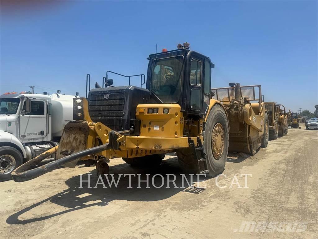CAT 657 Veiskrape