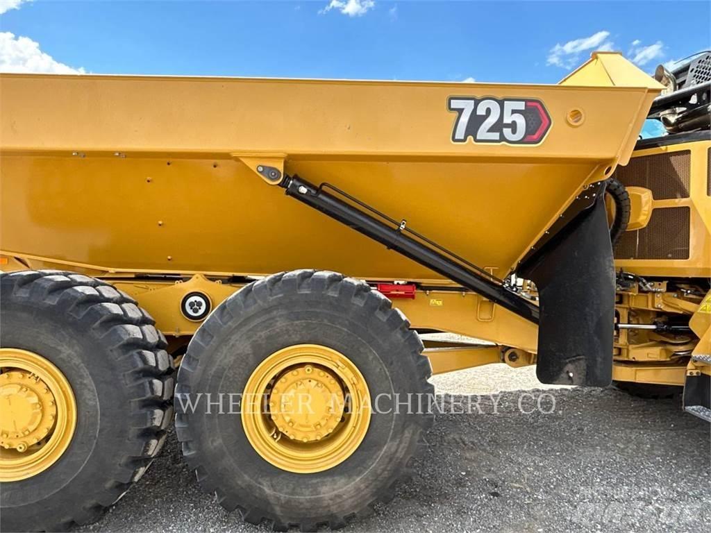 CAT 725 Rammestyrte Dumpere