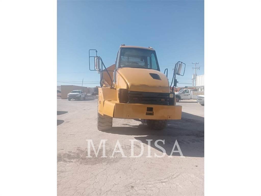 CAT 725 Rammestyrte Dumpere