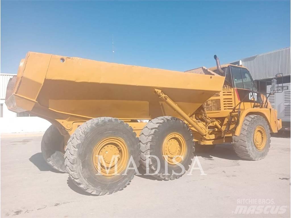 CAT 725 Rammestyrte Dumpere