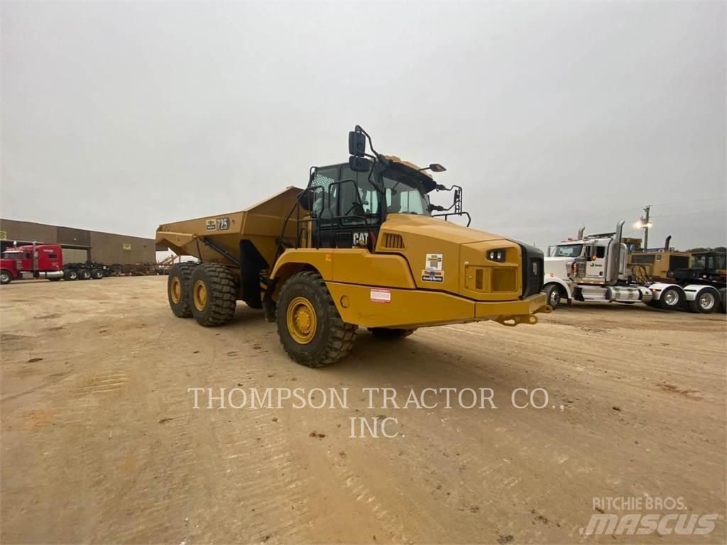 CAT 725 Rammestyrte Dumpere
