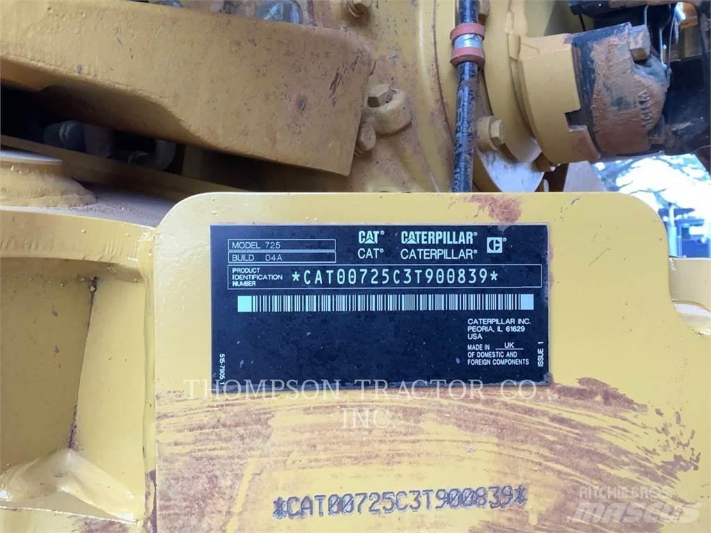 CAT 725 Rammestyrte Dumpere