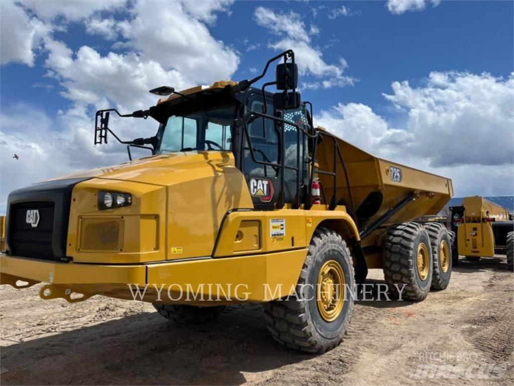 CAT 725 Rammestyrte Dumpere