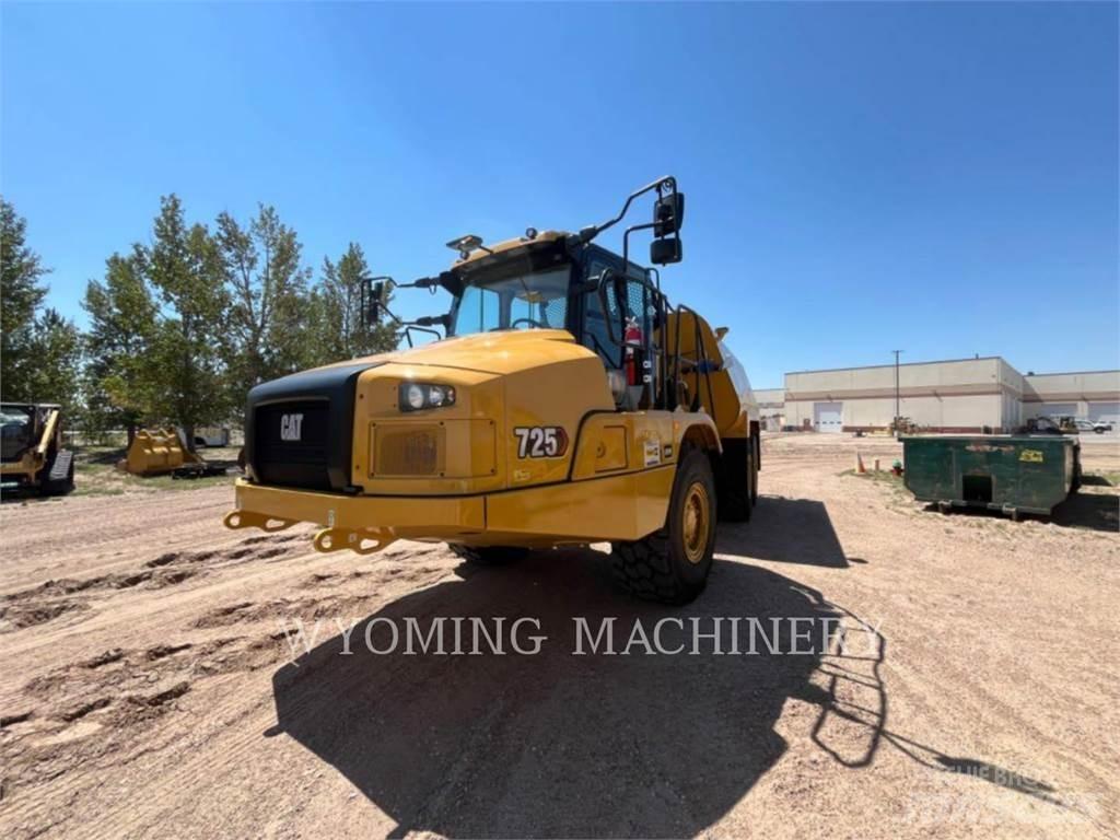 CAT 725 Rammestyrte Dumpere