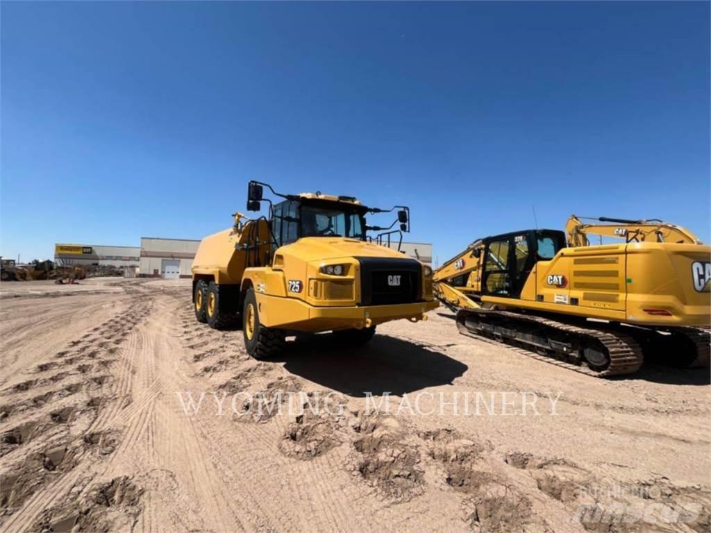 CAT 725 Rammestyrte Dumpere