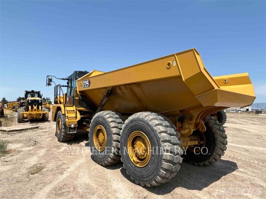 CAT 725 Rammestyrte Dumpere