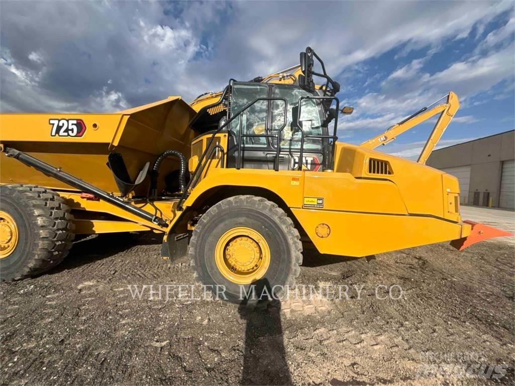 CAT 725 Rammestyrte Dumpere