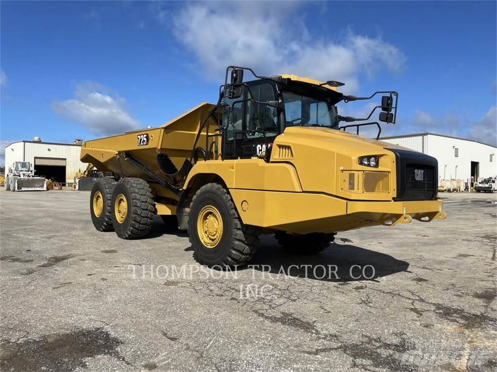 CAT 725 Rammestyrte Dumpere