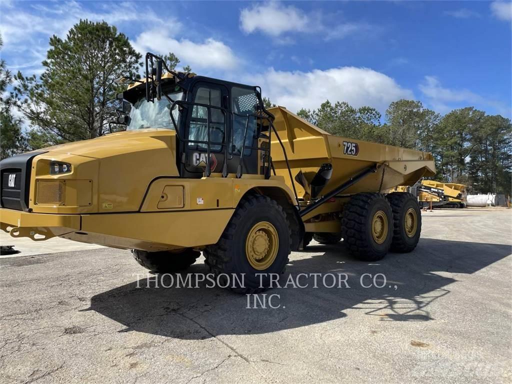 CAT 725 Rammestyrte Dumpere