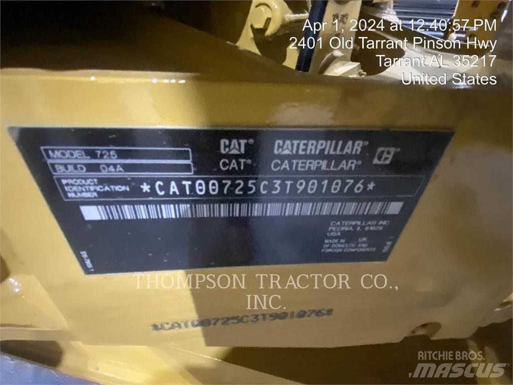 CAT 725 Rammestyrte Dumpere
