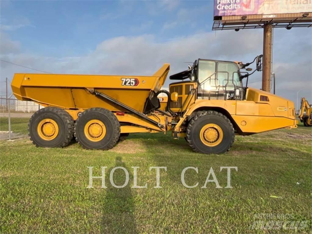 CAT 725 Rammestyrte Dumpere