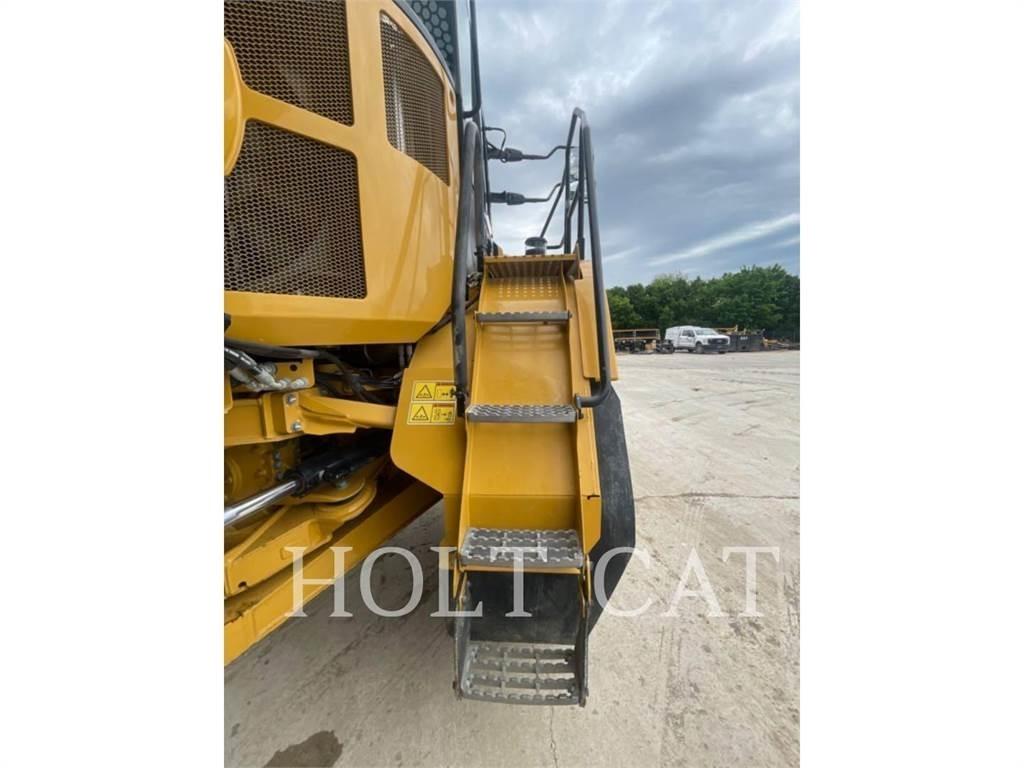 CAT 725 Rammestyrte Dumpere