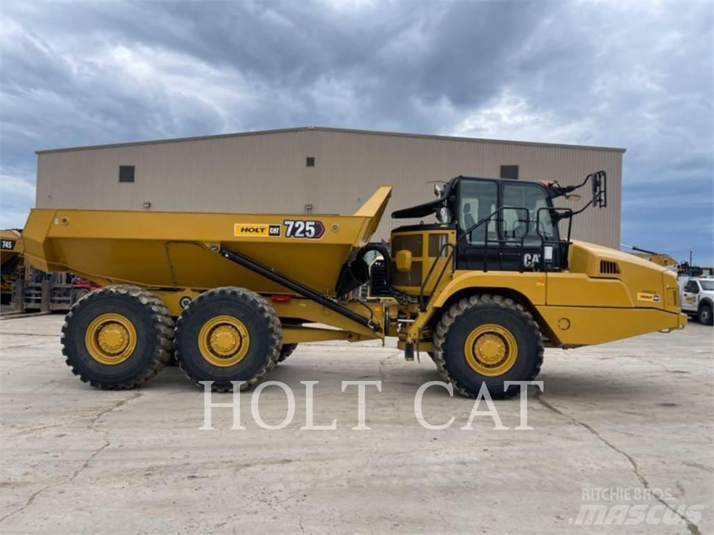 CAT 725 Rammestyrte Dumpere