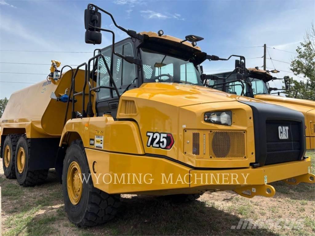 CAT 725 Rammestyrte Dumpere