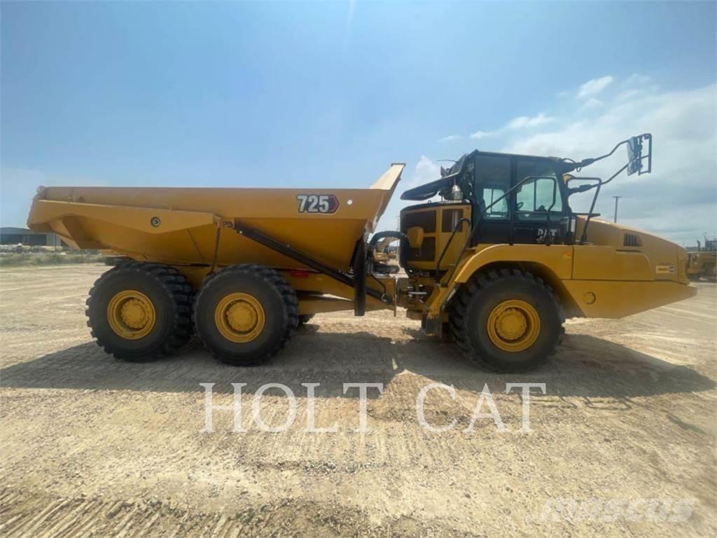CAT 725 Rammestyrte Dumpere