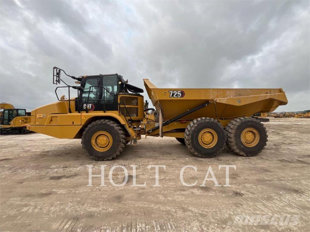 CAT 725 Rammestyrte Dumpere