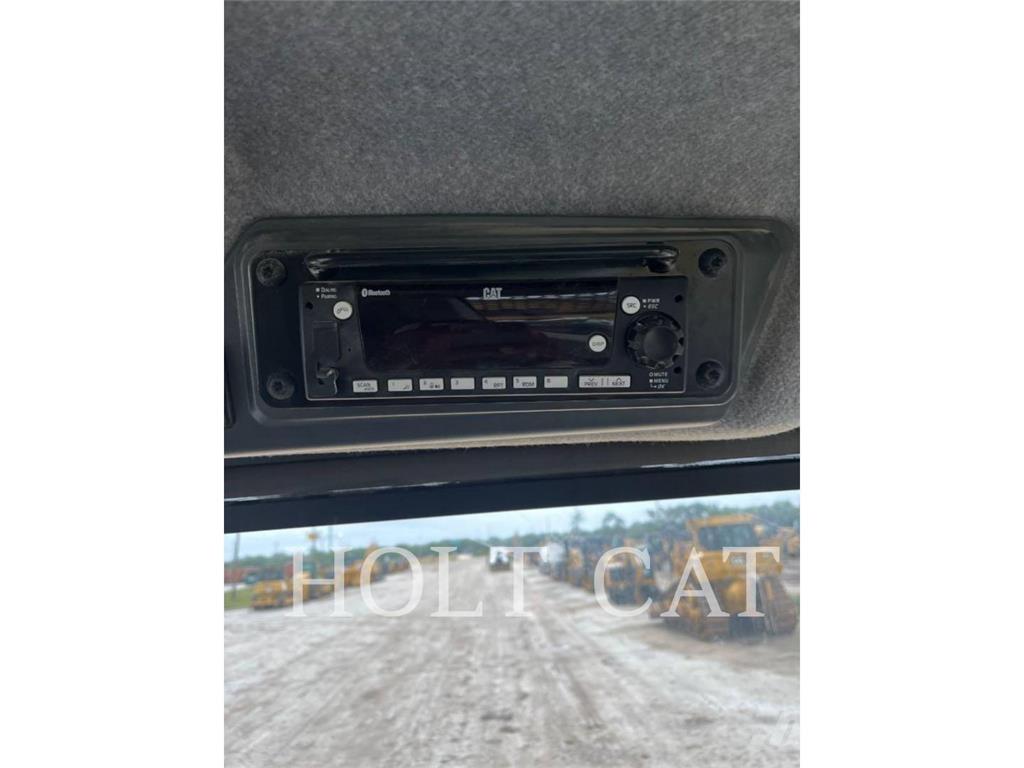 CAT 725 Rammestyrte Dumpere
