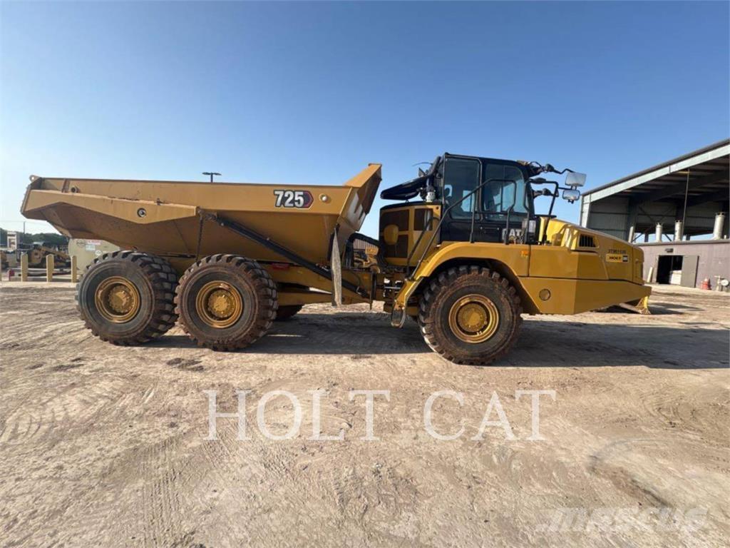 CAT 725 Rammestyrte Dumpere
