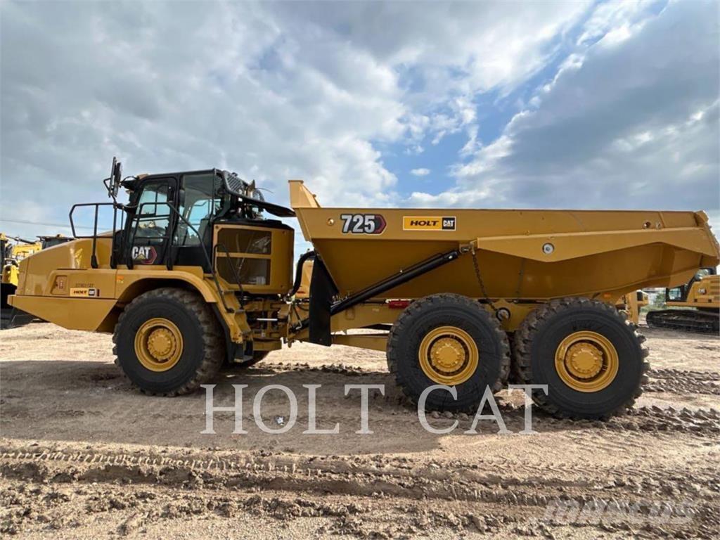 CAT 725 Rammestyrte Dumpere