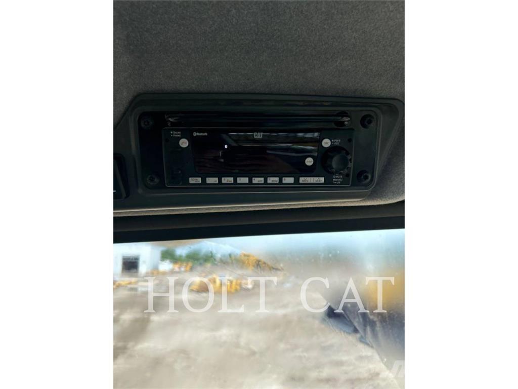 CAT 725 Rammestyrte Dumpere