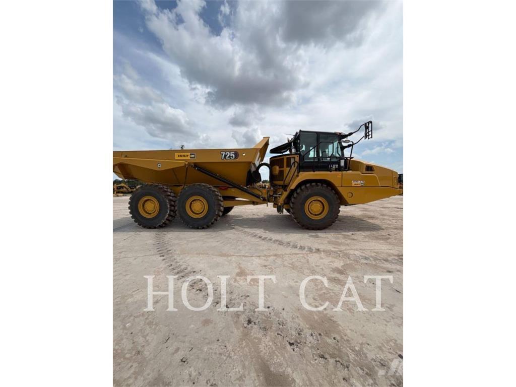 CAT 725 Rammestyrte Dumpere