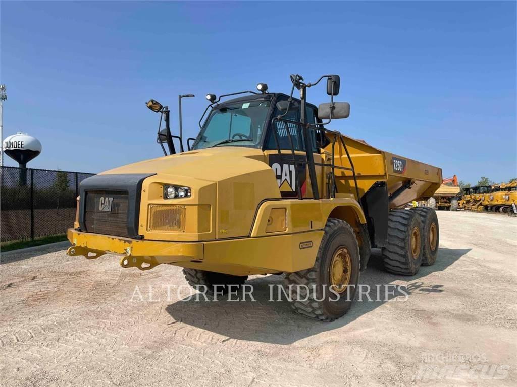 CAT 725C2 Rammestyrte Dumpere