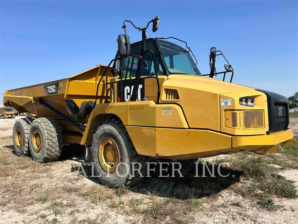 CAT 725C2 Rammestyrte Dumpere